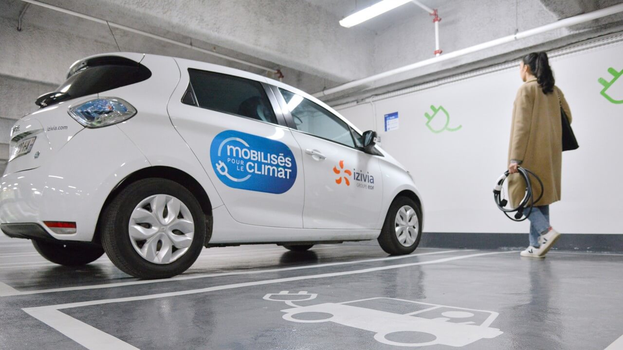 qpark-borne-recharge-public